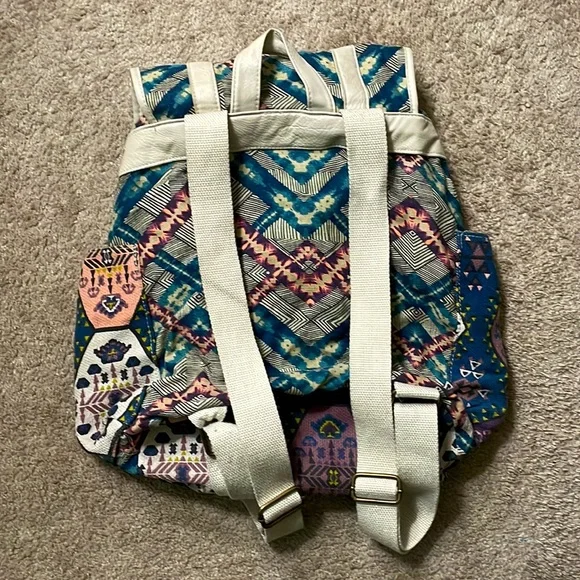 Backpack - Picture 3 of 3